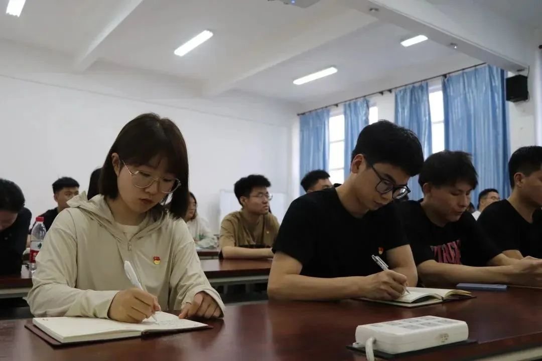 为了认真爱看体育手机版登录贯彻习近平