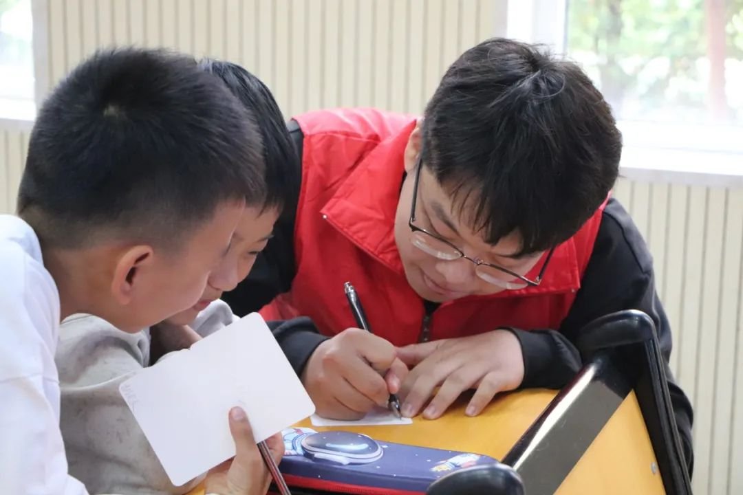 出席本次活动的有2023级辅导员孙硕